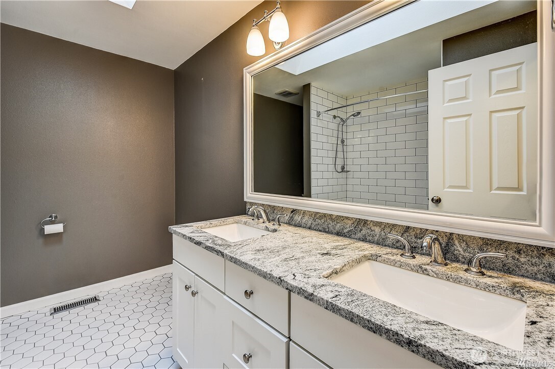 16116 Southeast 156th Street Renton, WA 98058 - Photo 16 of 20