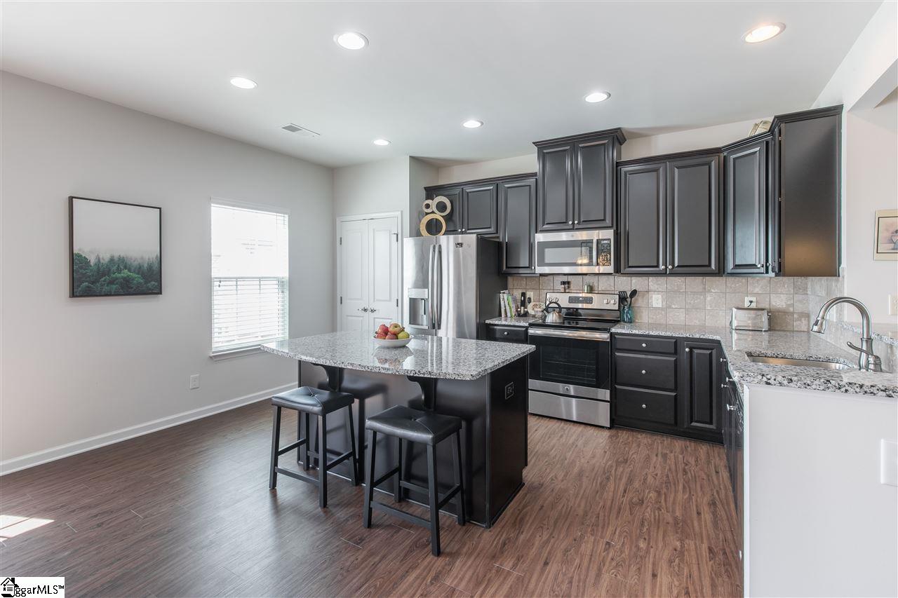 256 Rocky Slope Road Greenville, SC 29607 - Photo 8 of 28 Gallery Image 8