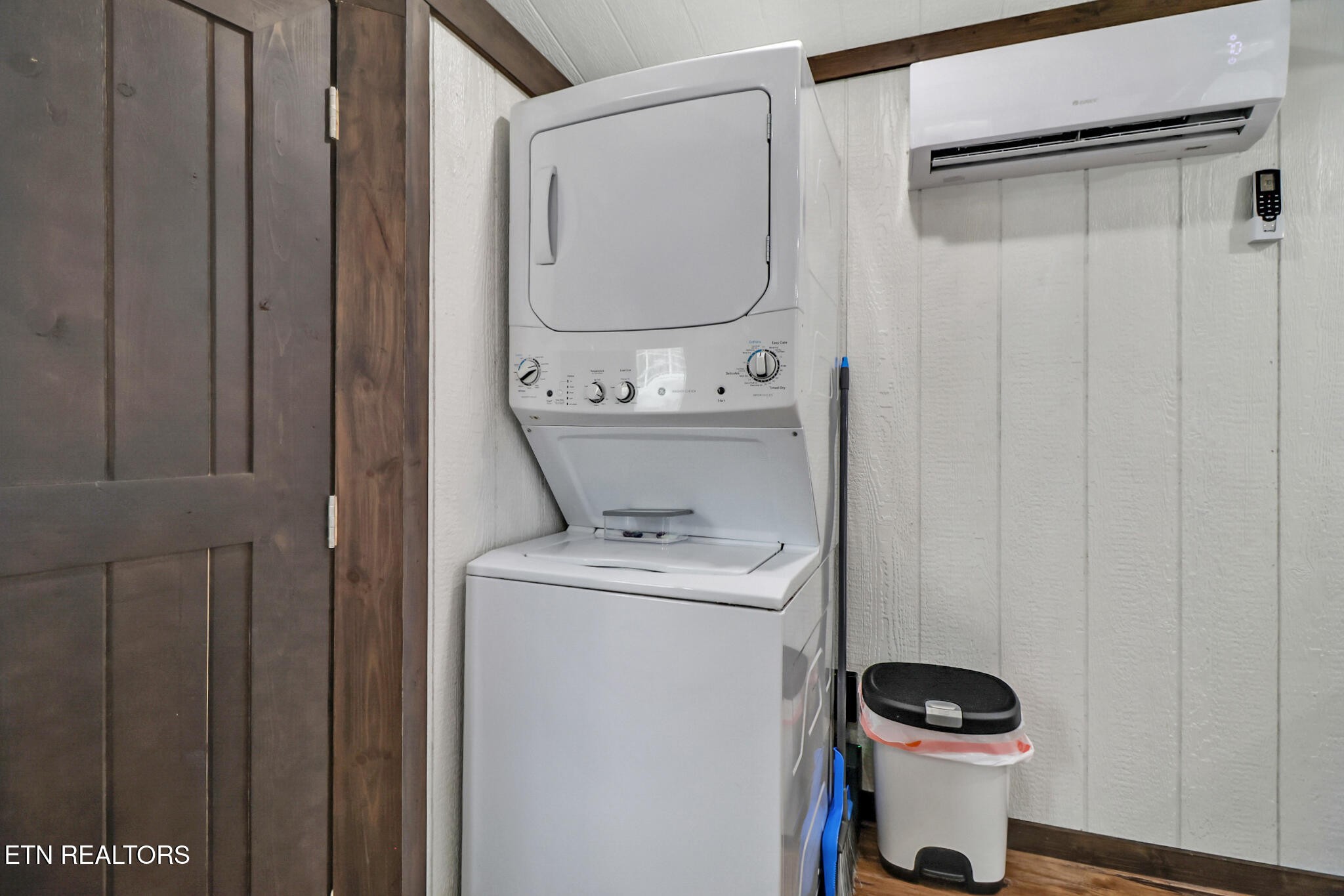 5087 Eagles Cv Road Byrdstown, TN 38549 - Photo 36 of 38