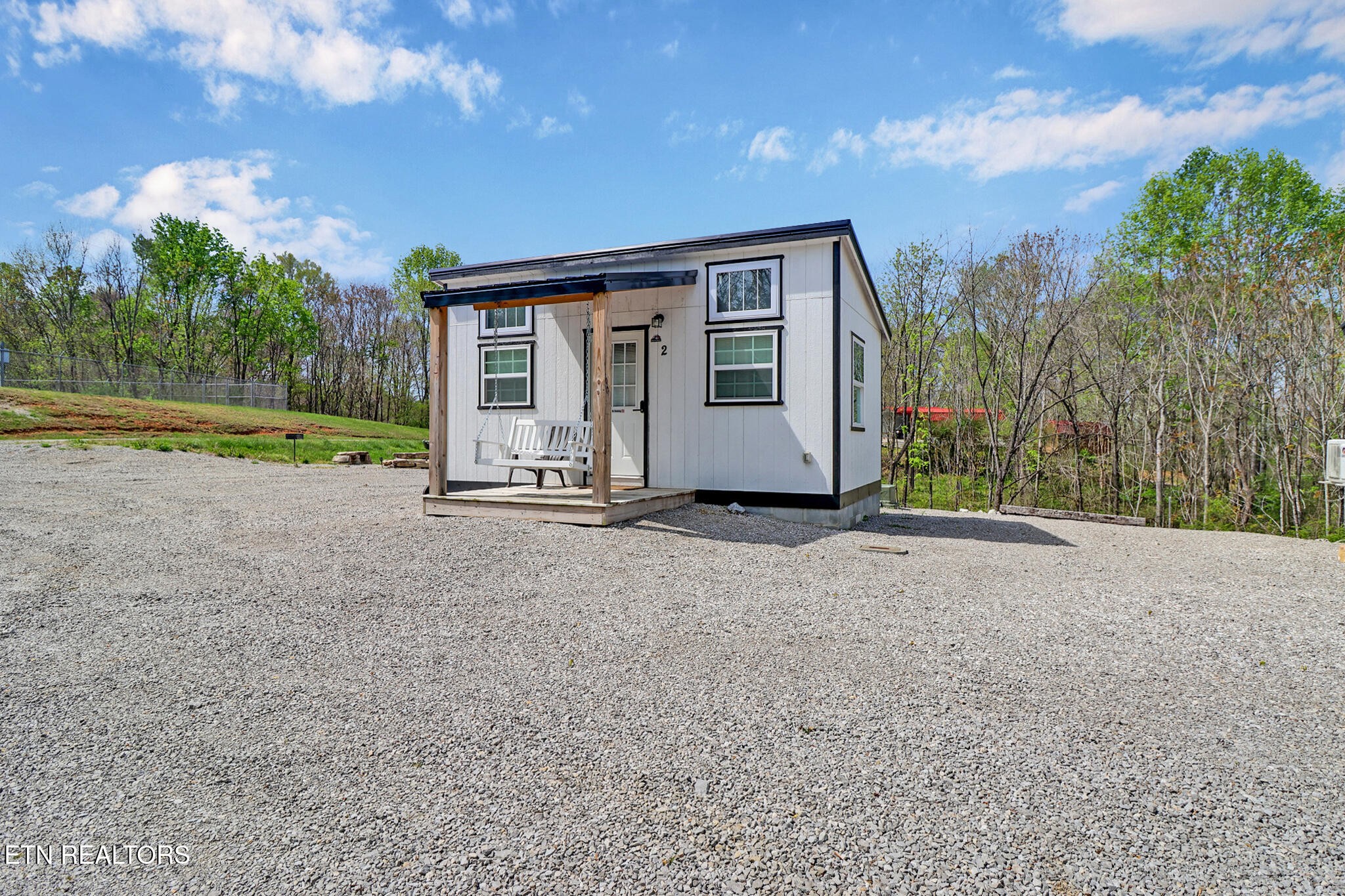 5087 Eagles Cv Road Byrdstown, TN 38549 - Photo 4 of 38