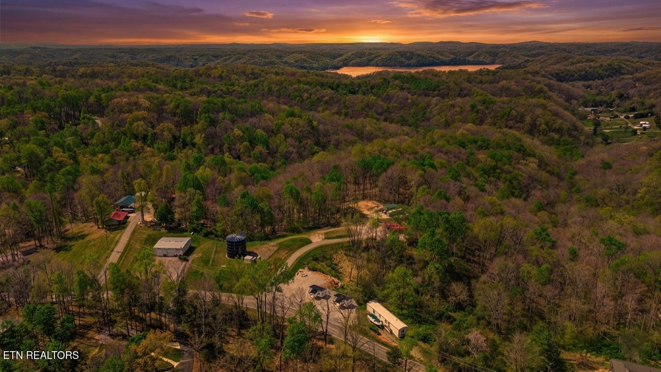 5087 Eagles Cv Road Byrdstown, TN 38549 - Photo 5 of 38