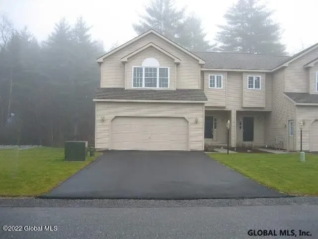 $579,900 | 28 Secretariat Lane, Saratoga Springs, NY 12866