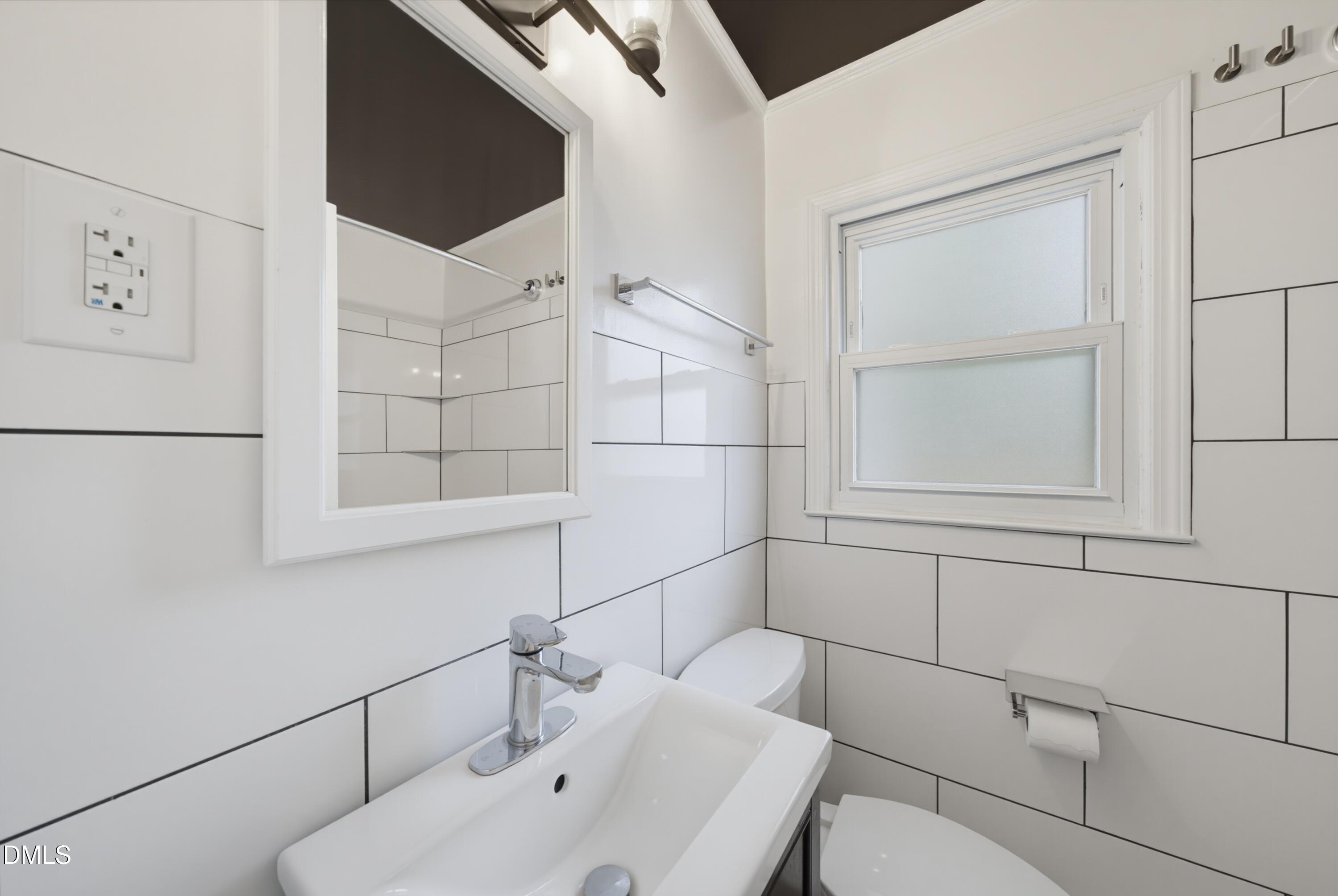 1229 Norris Street Raleigh, NC 27604 - Photo 11 of 29 DSC00110