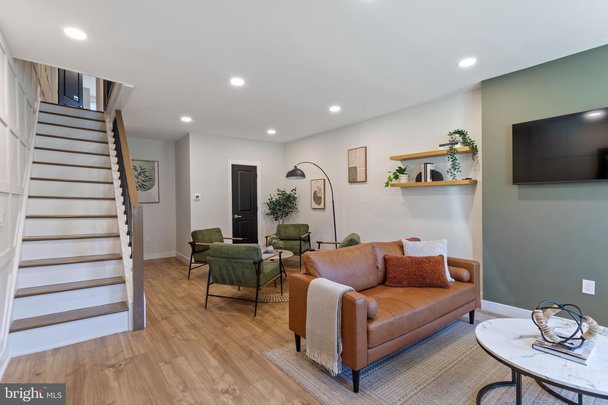 1507 West Thompson Street Philadelphia, PA 19121 - Photo 3 of 16