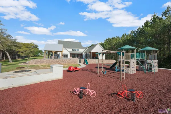 $1,475,000 | 10118 La Highway, St. Francisville, LA 70775