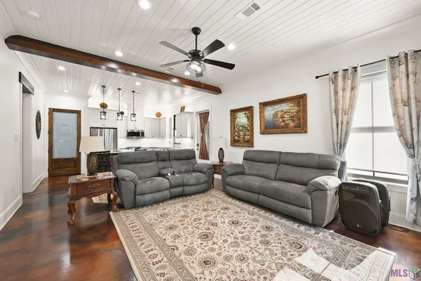 $1,475,000 | 10118 La Highway, St. Francisville, LA 70775