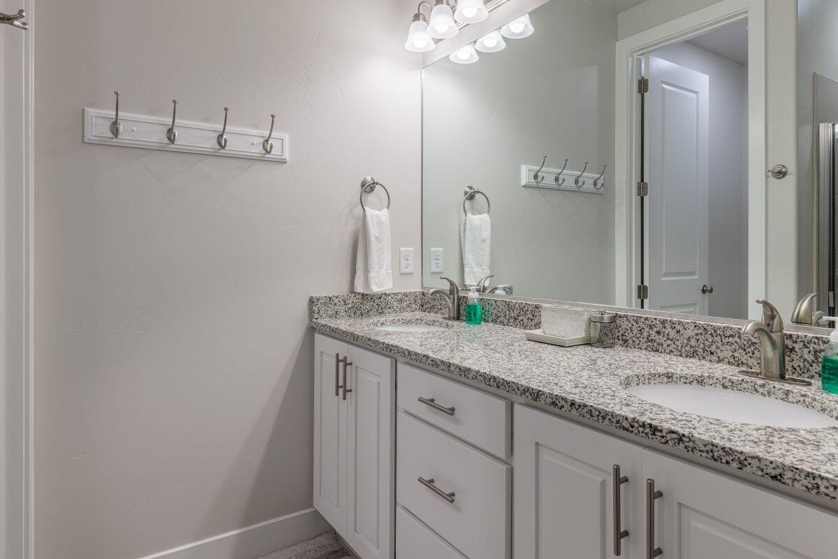 4845 Fishers Is Way St. George, UT 84770 - Photo 7 of 41 bathroom1