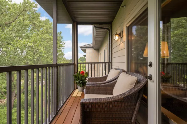 $369,900 | 7100 Metro Boulevard, Unit 416, Edina, MN 55439