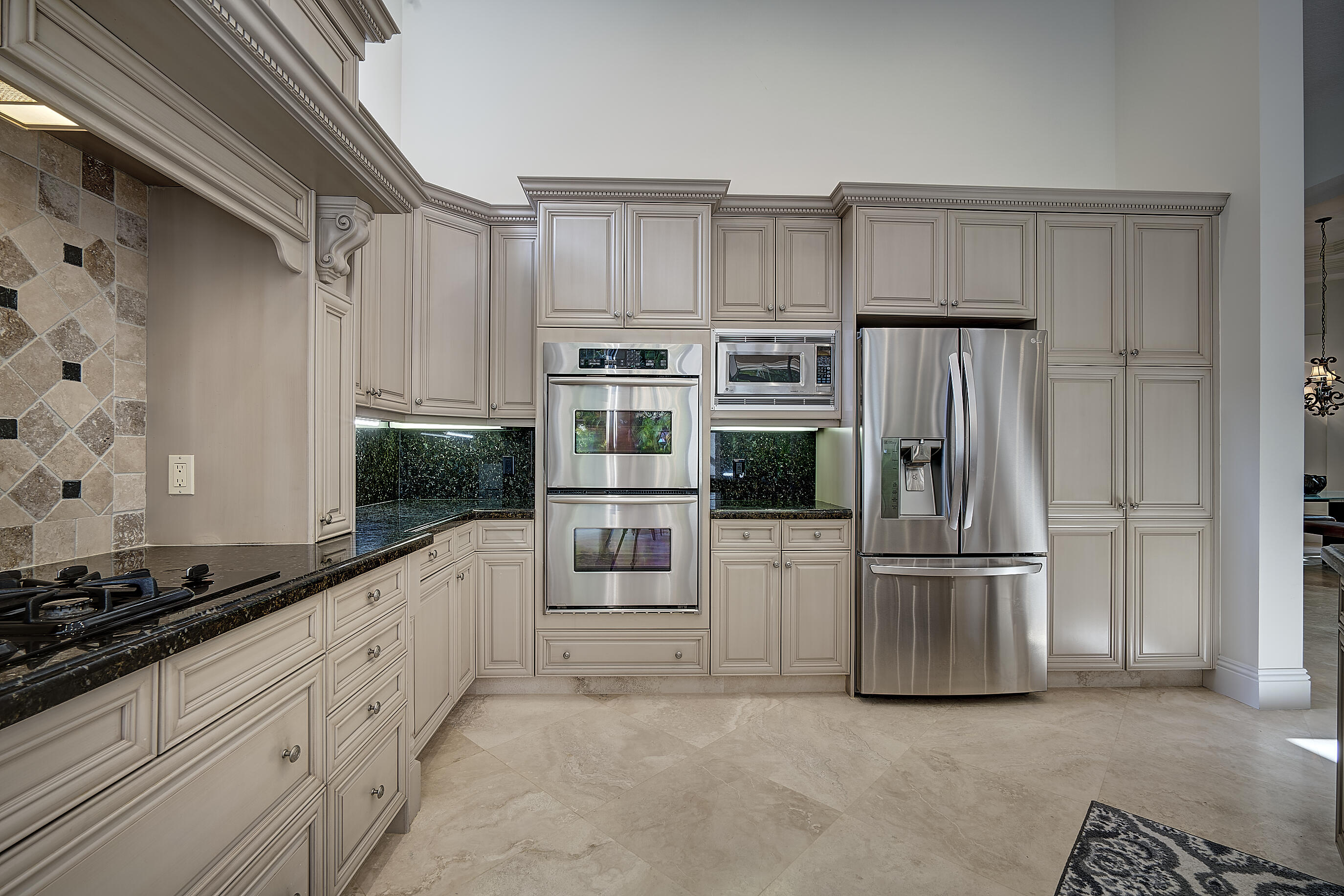 17754 Lake Azure Way Boca Raton, FL 33496 - Photo 7 of 46 019R.F