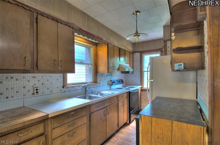 9934 Prospect Road Strongsville, OH 44149 - Photo 6 of 23 Gallery Image 6