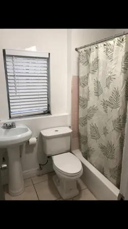 $2,200 | 1021 Southwest 5th Street, Unit 2, Miami, FL 33130