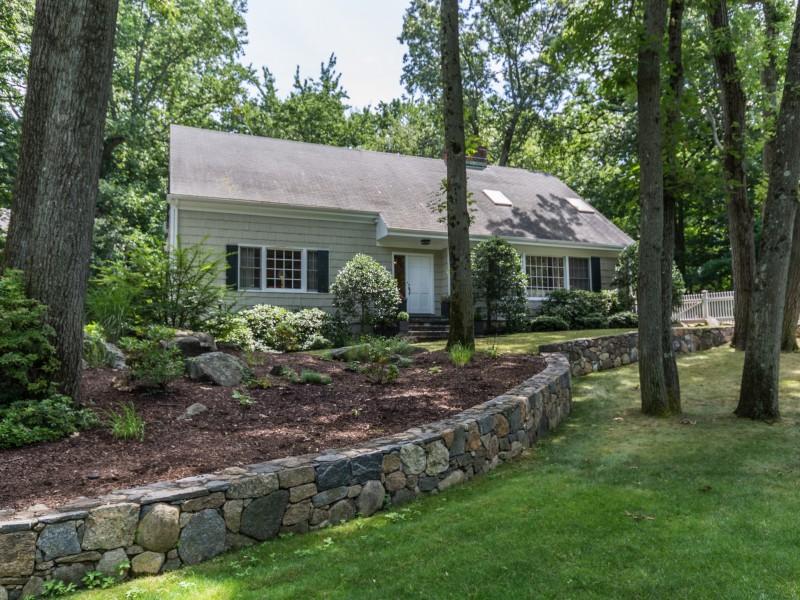 Picture perfect 4 BR. 3 2/2 baths cape
