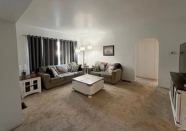 $259,900 | 7 Magnolia Drive, Washington, IN 47501