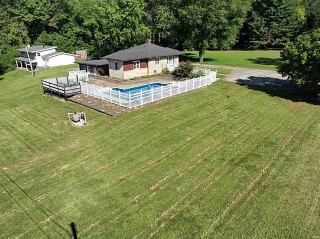 $259,900 | 7 Magnolia Drive, Washington, IN 47501