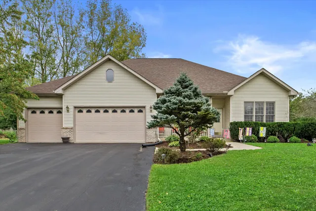 $449,900 | 1010 Marti Court, Salem Lakes, WI 53170