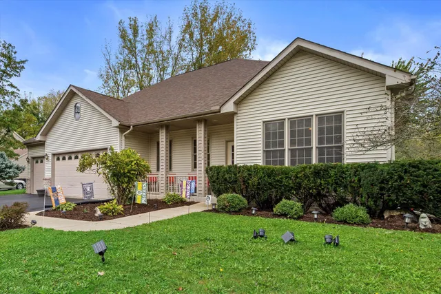 $449,900 | 1010 Marti Court, Salem Lakes, WI 53170