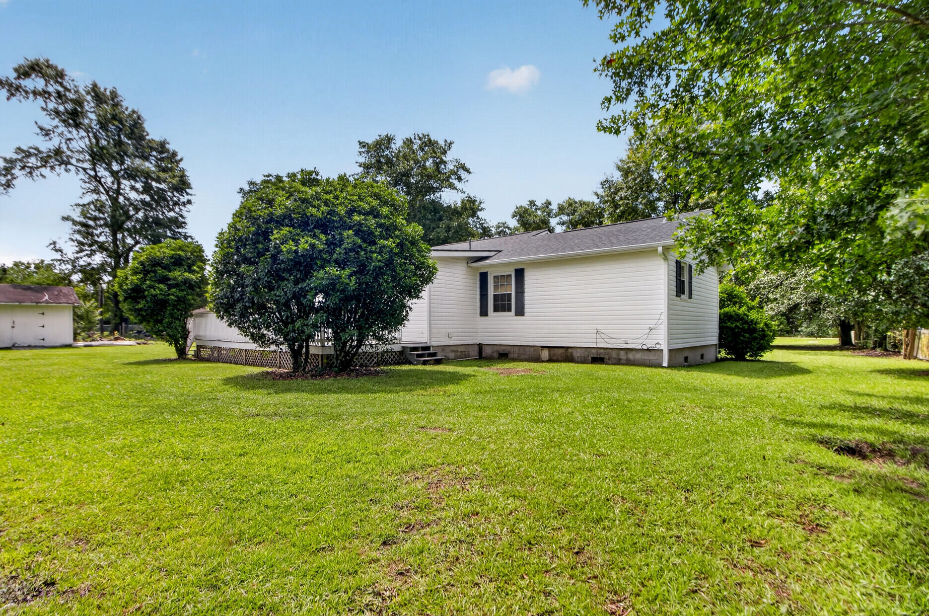 1824 Highway 61 Ridgeville, SC 29472 - Photo 34 of 35 34. Backyard view