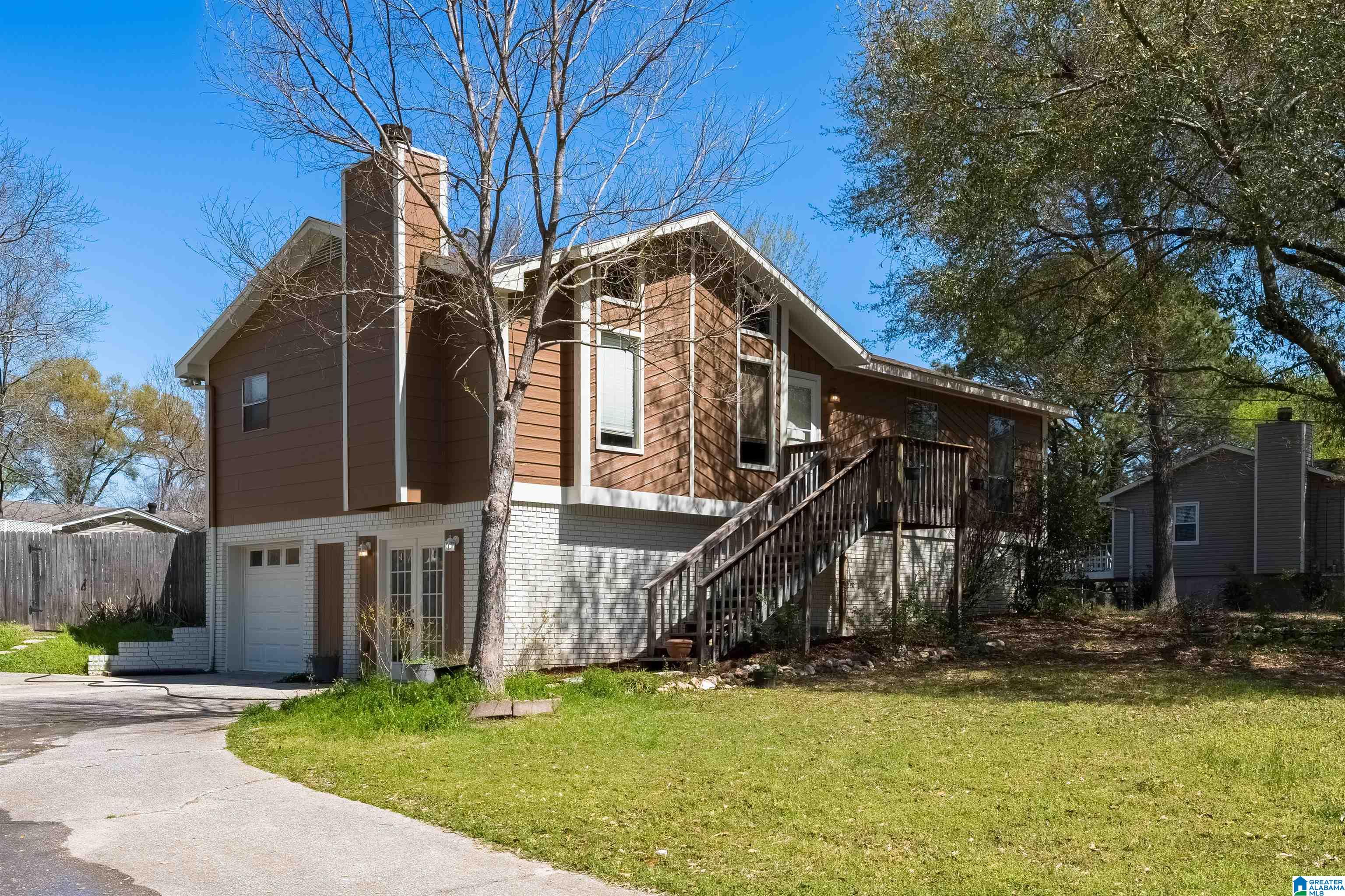 405 Meadowlark Place Alabaster, AL 35007 - Photo 2 of 28