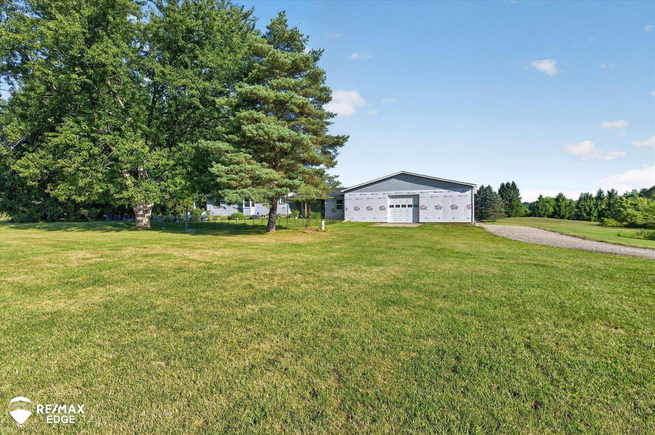 11480 Hill Road Goodrich, MI 48438 - Photo 3 of 48 Gallery Image 3