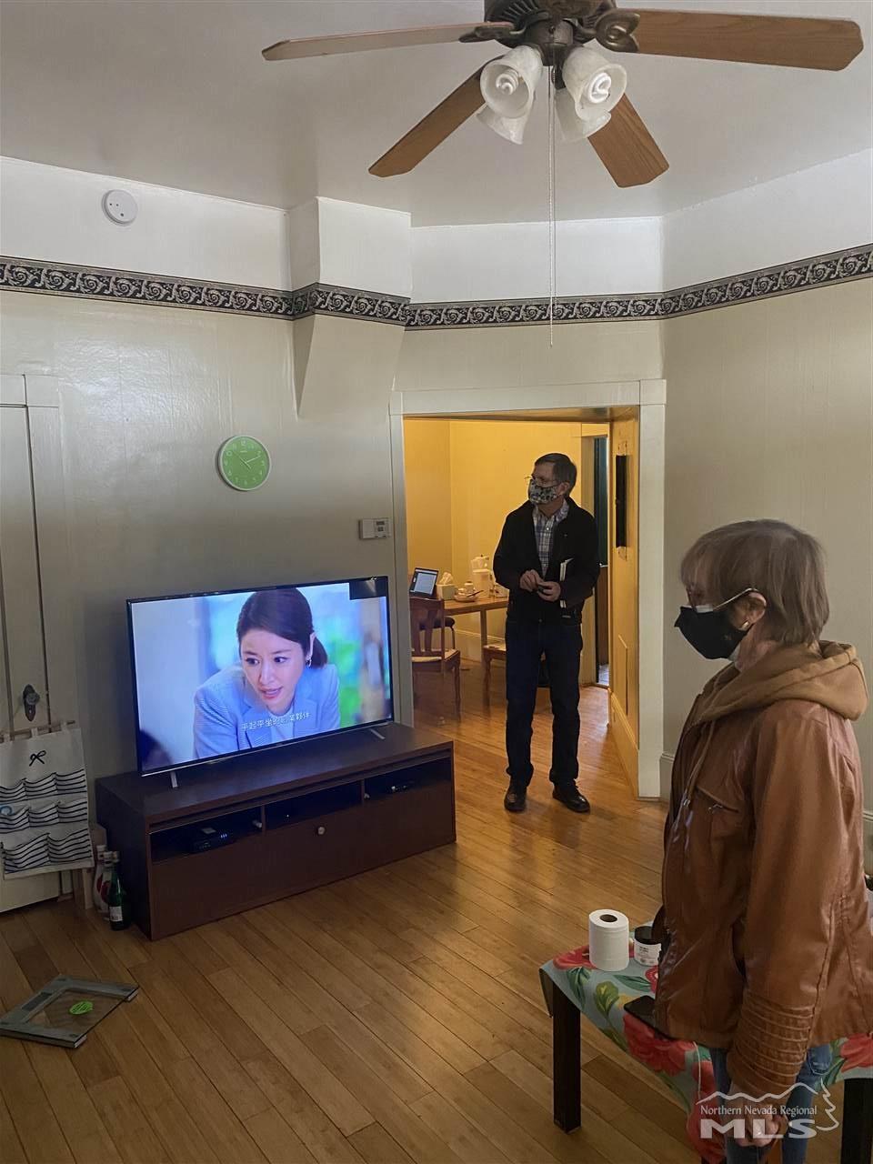 53 West 9th Street Reno, NV 89503 - Photo 11 of 33 a living room with furniture