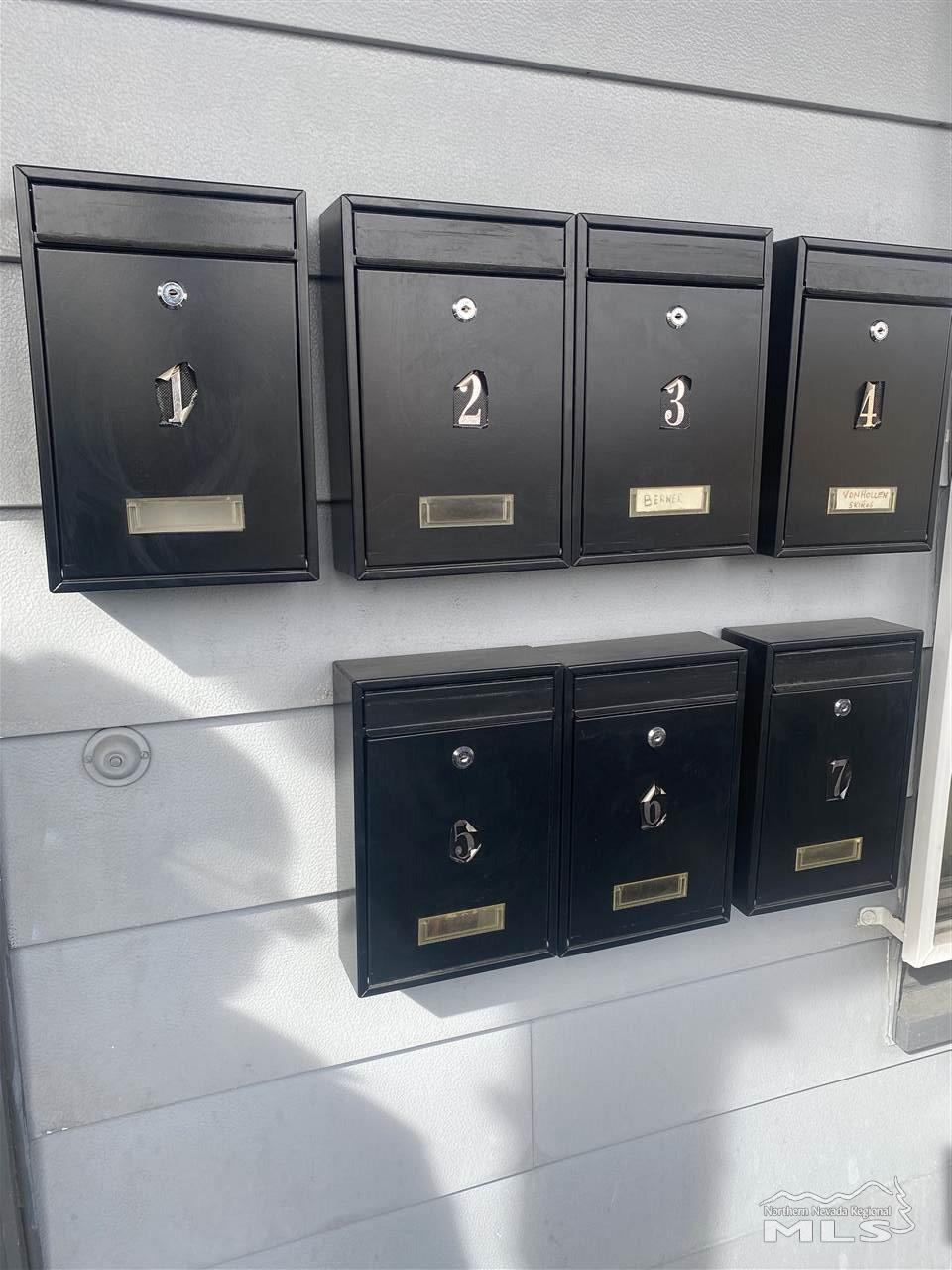 53 West 9th Street Reno, NV 89503 - Photo 4 of 33 a bathroom with a sink and vanity