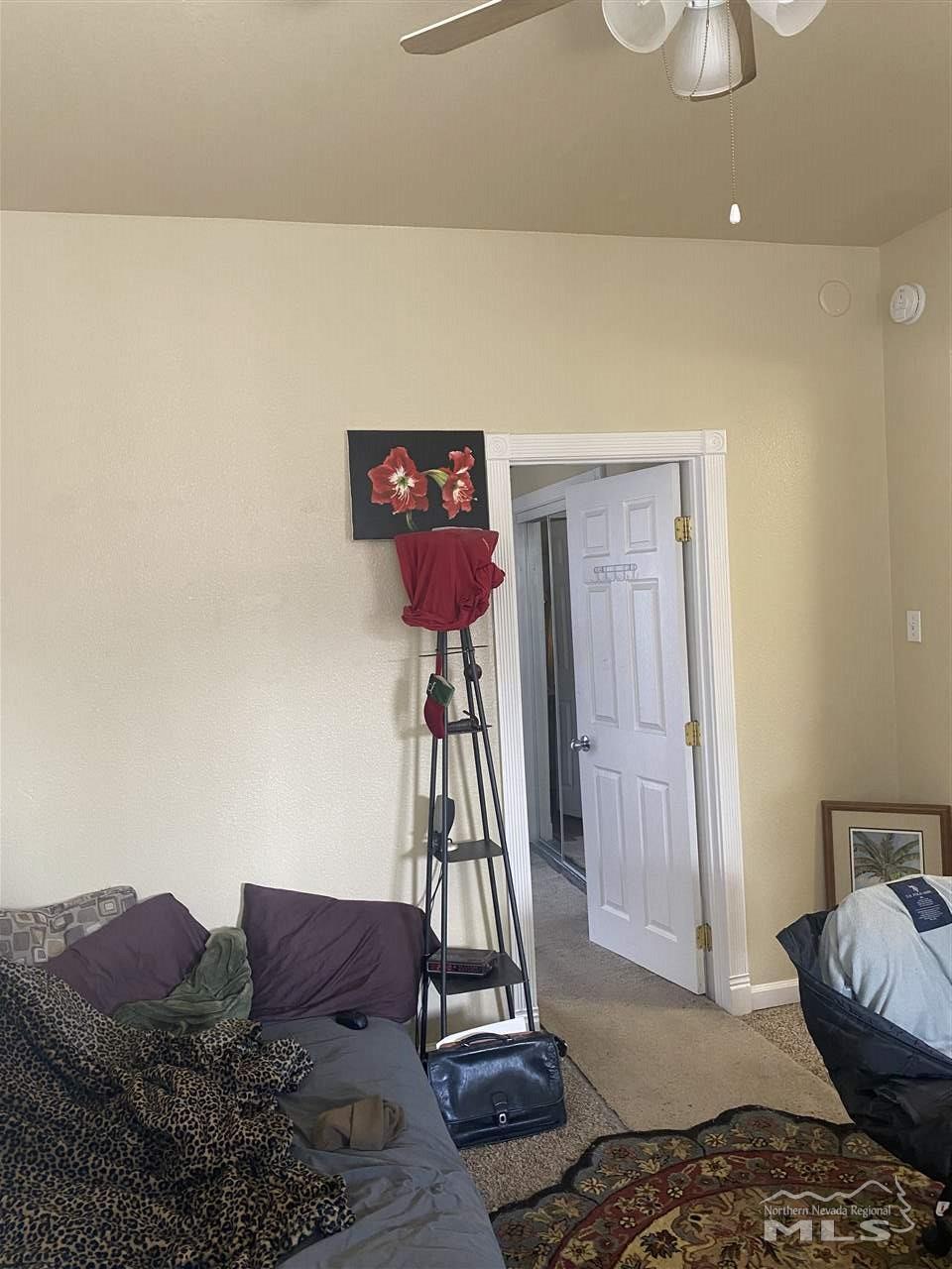 53 West 9th Street Reno, NV 89503 - Photo 8 of 33 a living room with furniture