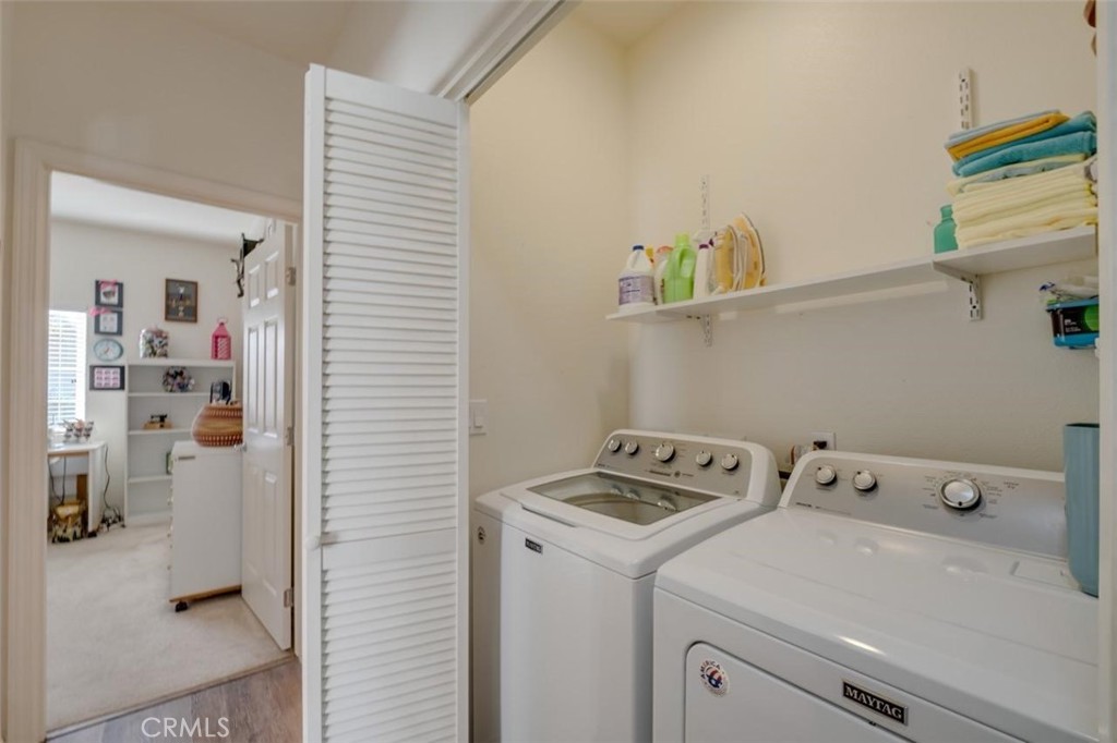 1526 South Fulton Court Santa Maria, CA 93458 - Photo 27 of 39 a utility room with dryer and washer