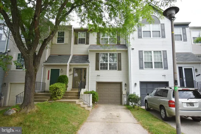 $2,600 | 4706 Leyden Way, Ellicott City, MD 21042