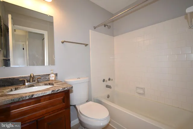 $2,600 | 4706 Leyden Way, Ellicott City, MD 21042