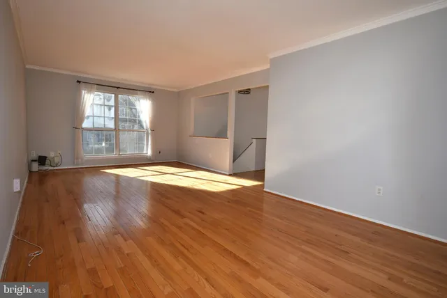 $2,600 | 4706 Leyden Way, Ellicott City, MD 21042