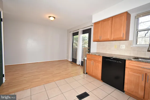 $2,600 | 4706 Leyden Way, Ellicott City, MD 21042