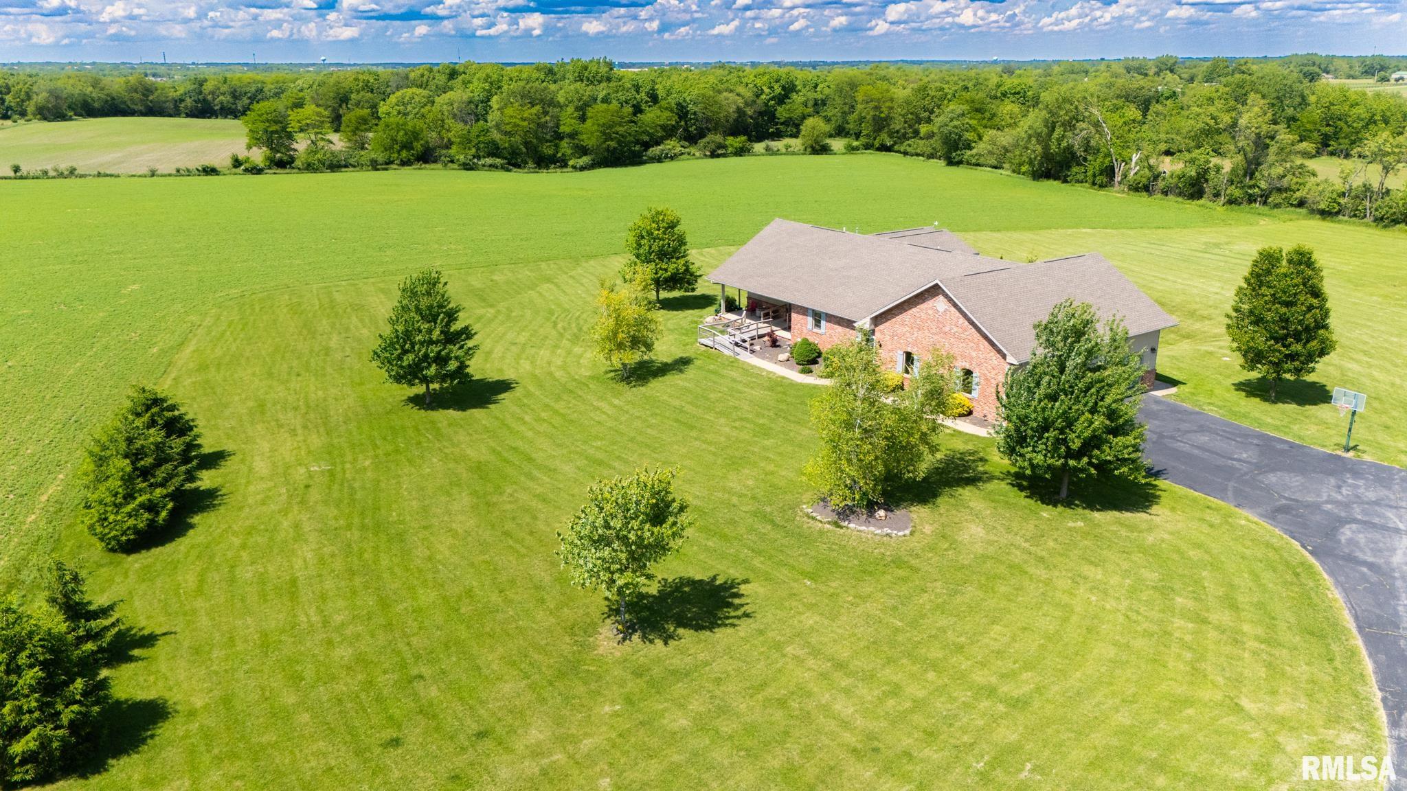 26620 Schuck Road Washington, IL 61571 - Photo 3 of 47 Gallery Image 3