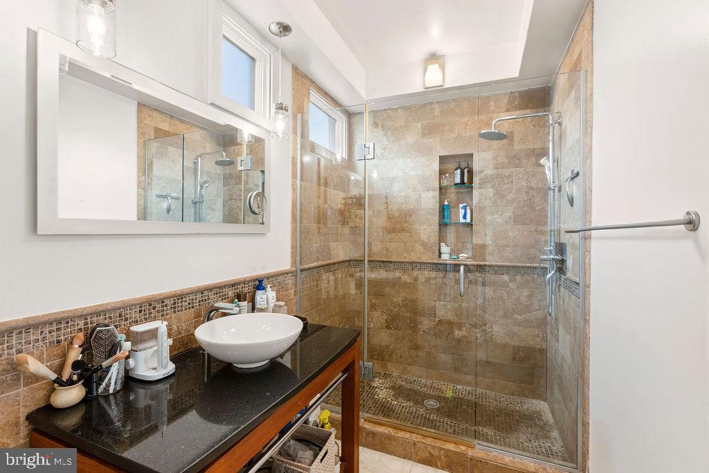 2131 10th Street Northwest, Unit 2 Washington, DC 20001 - Photo 26 of 33 Primary Bathroom