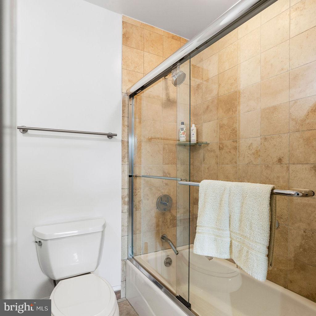 2131 10th Street Northwest, Unit 2 Washington, DC 20001 - Photo 29 of 33 2nd Bathroom