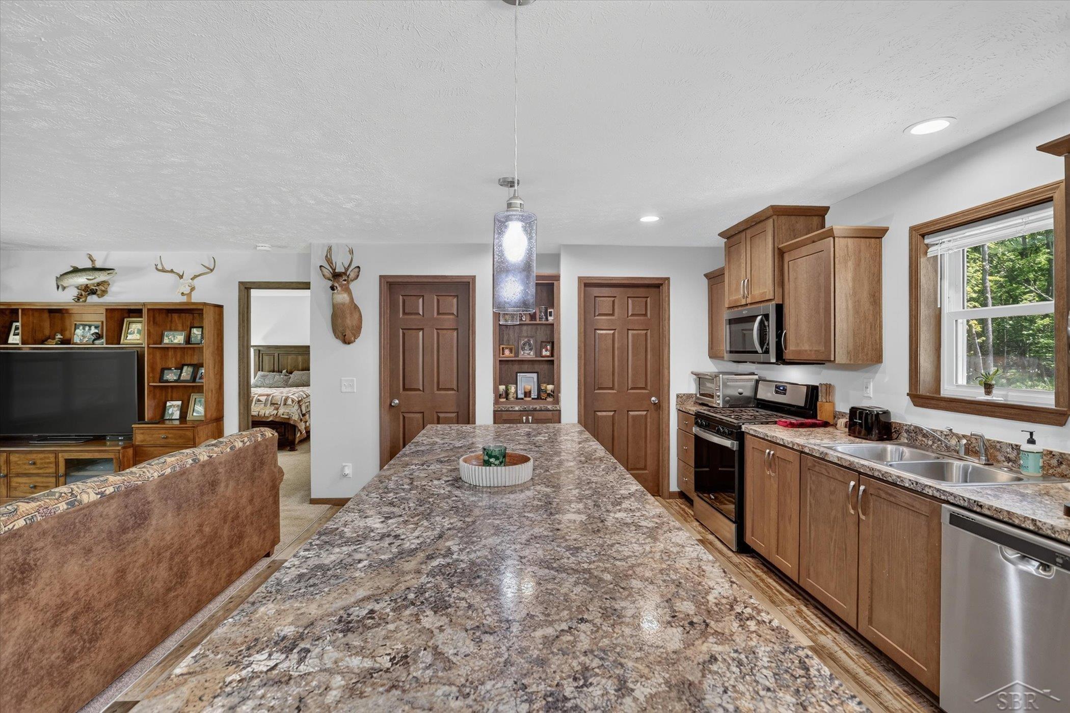 5590 North Jefferson Road Midland, MI 48642 - Photo 7 of 60