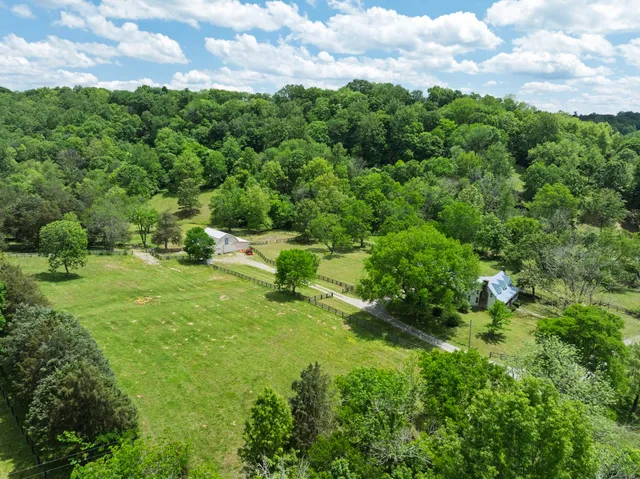 $1,295,000 | 4923 Blue Creek Road, Lynnville, TN 38472
