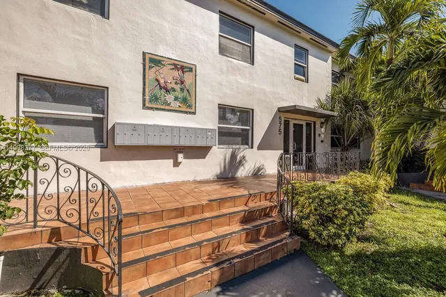 $1,800 | 577 Northeast 82nd Street, Unit 14, Miami, FL 33138