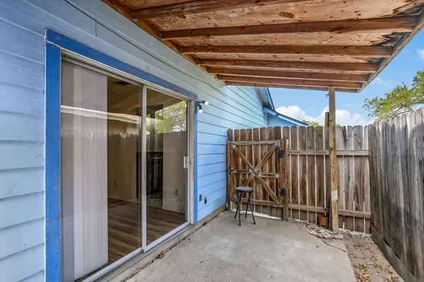 $1,290 | 11948 Sunhillow Bend, Unit A, Austin, TX 78758