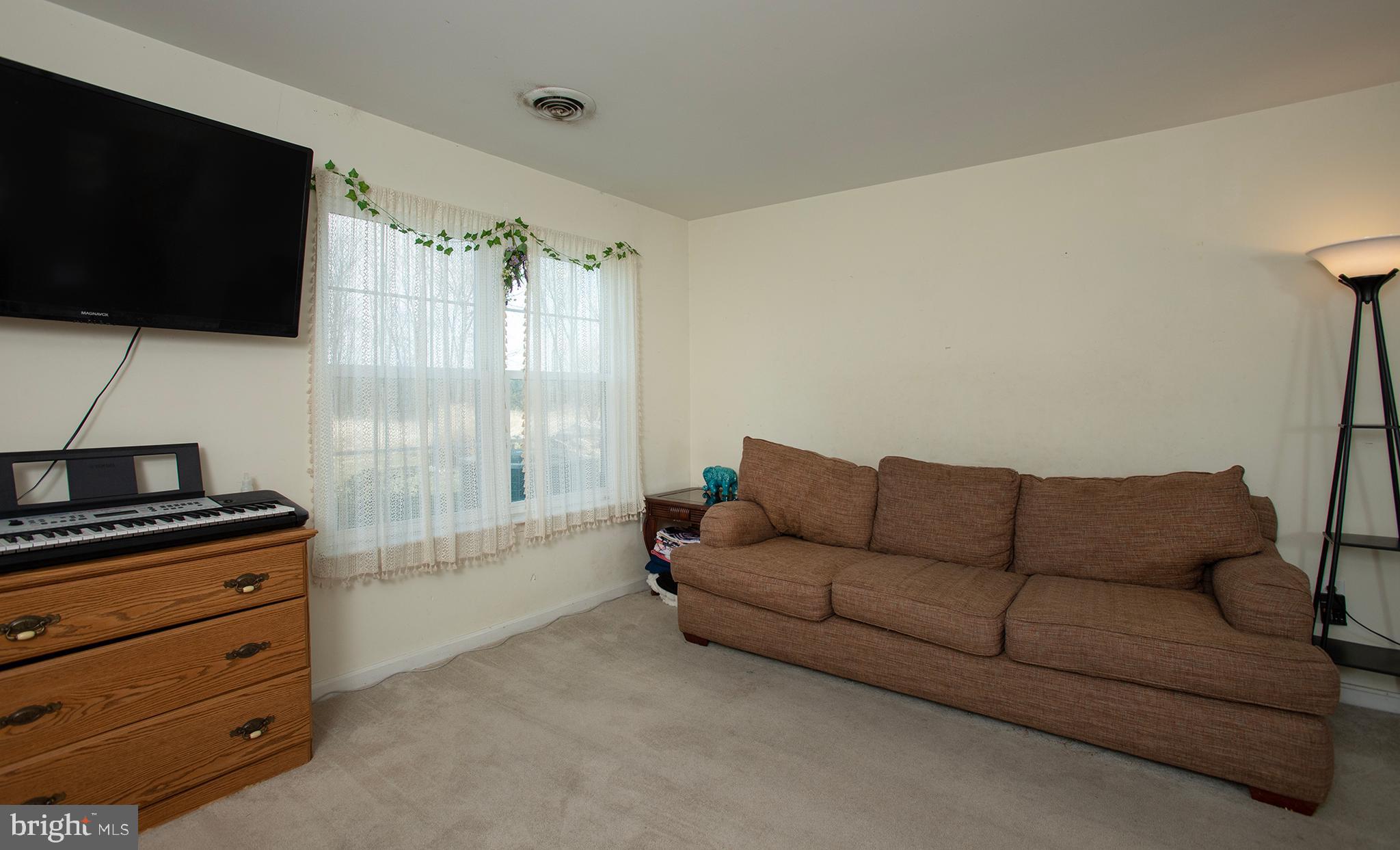 1548 MacIntosh Way Hummelstown, PA 17036 - Photo 10 of 32