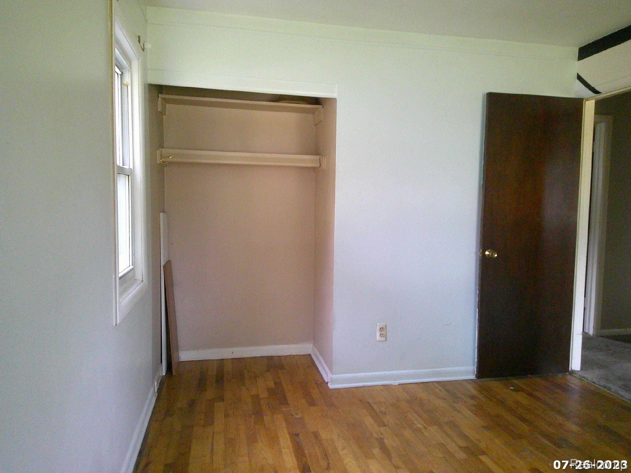 3293 Hammerberg Road Flint, MI 48507 - Photo 11 of 20 Gallery Image 11