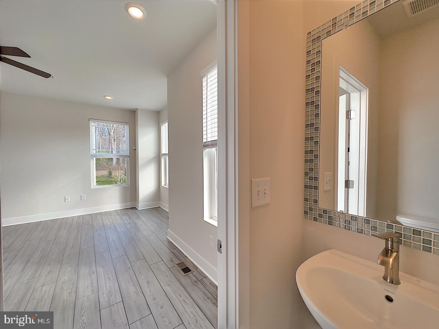 1710 Huber Road Essex, MD 21221 - Photo 21 of 38