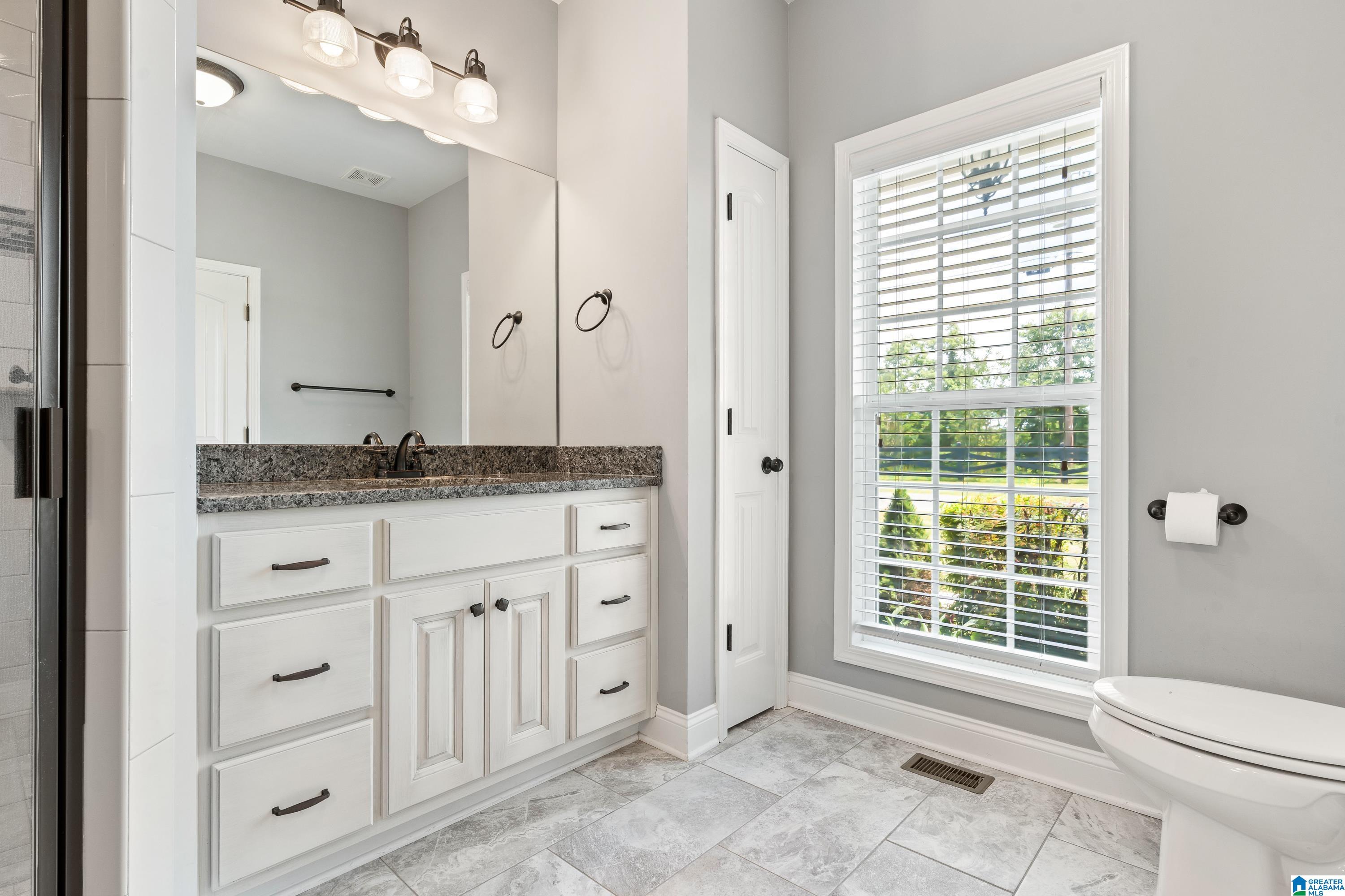1594 Overlook Point Warrior, AL 35180 - Photo 15 of 51
