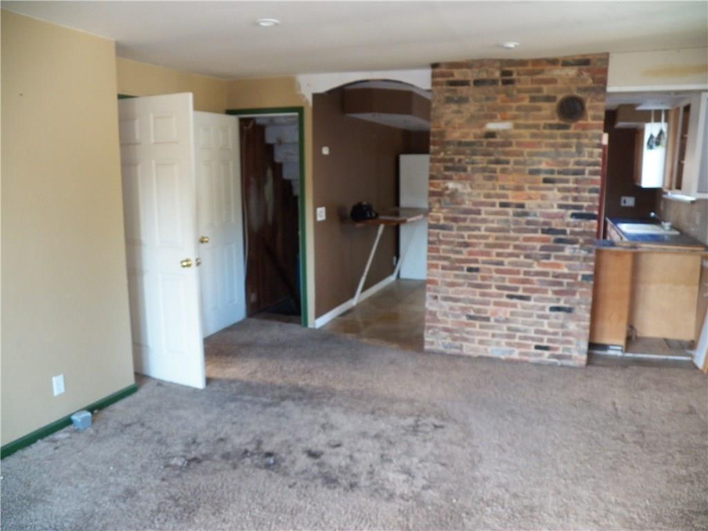 1167 Butler Road Worthington, PA 16262 - Photo 5 of 25