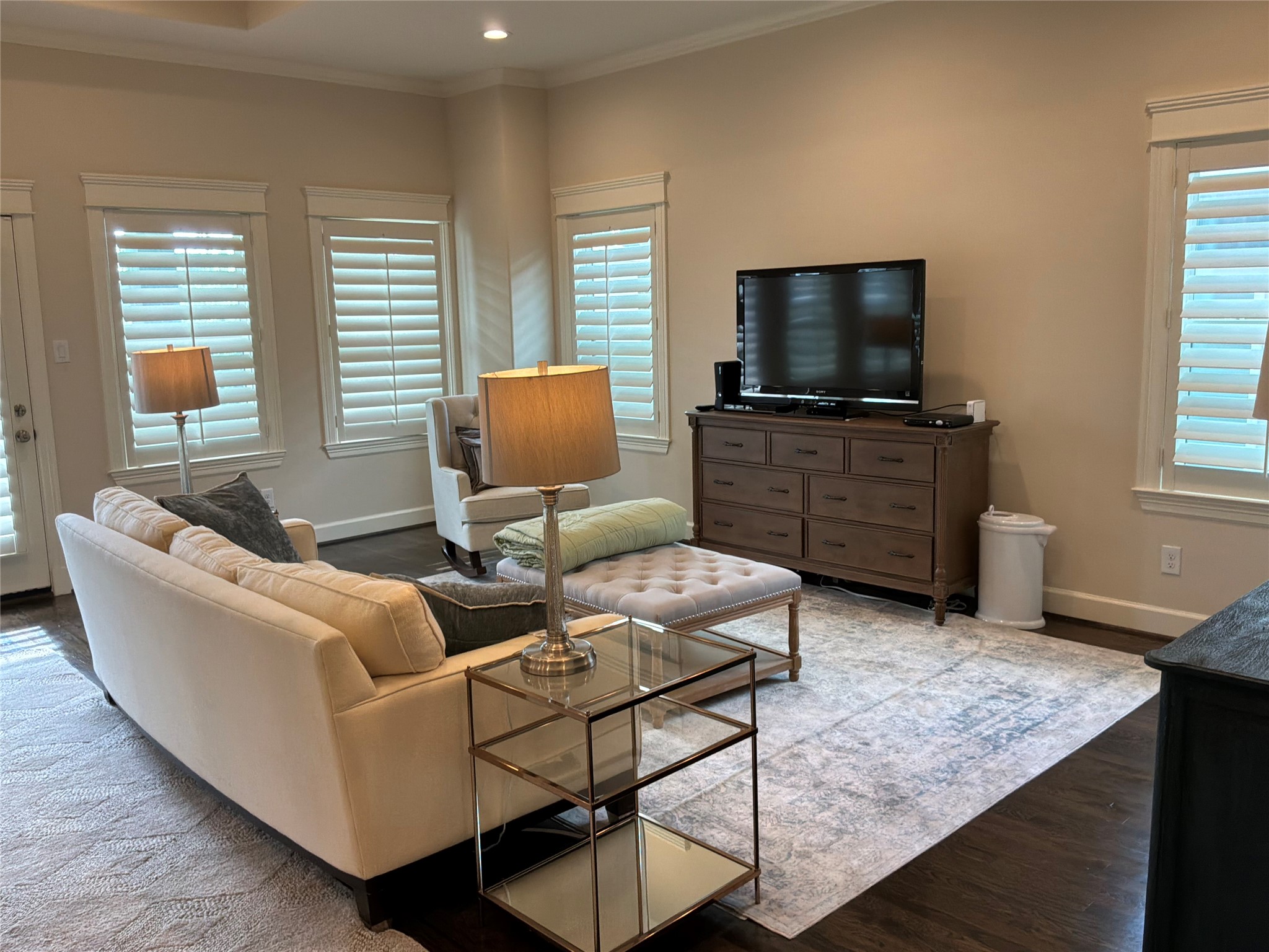 922 Alexander Street Houston, TX 77008 - Photo 29 of 43 Primary sitting area