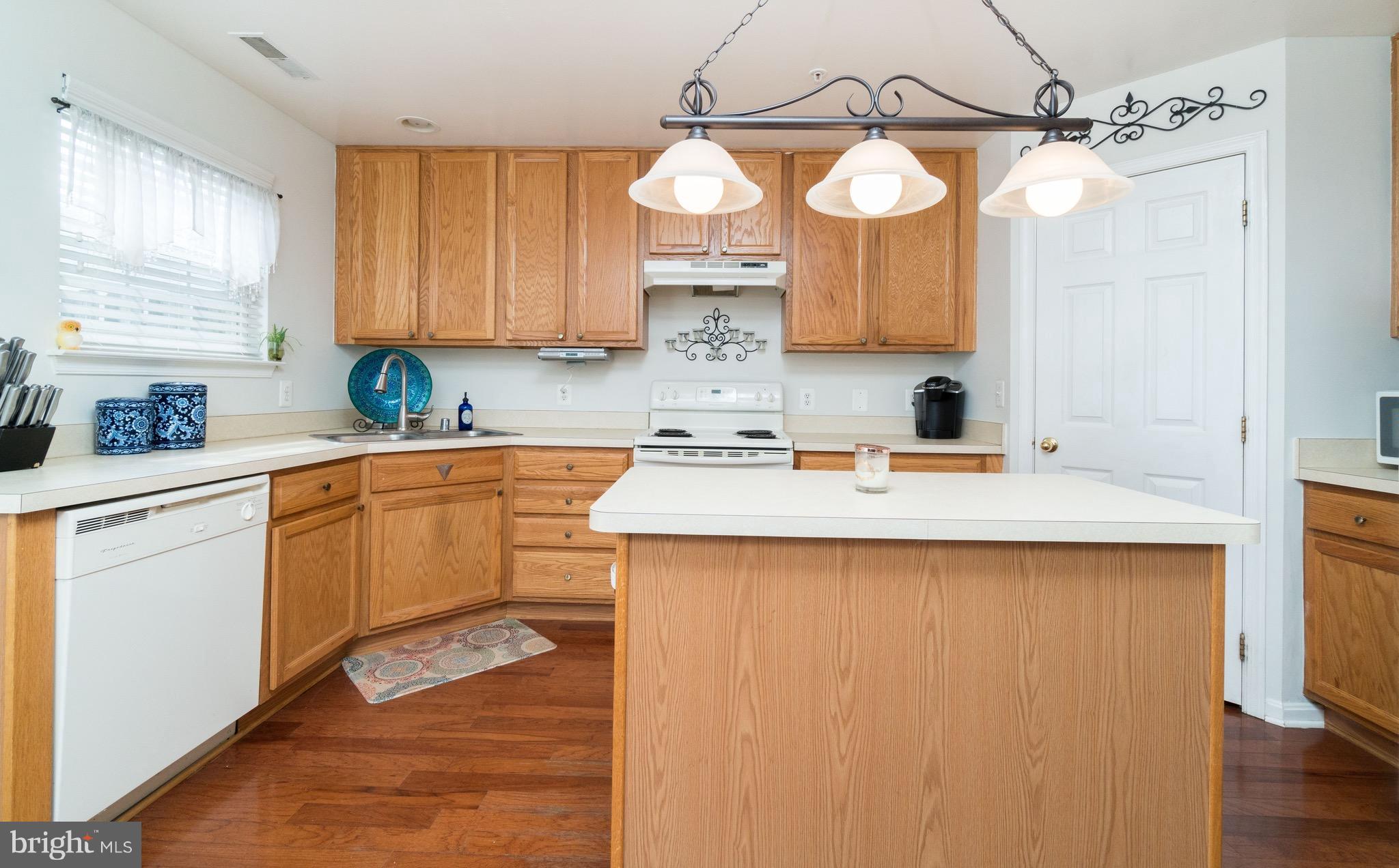 675 Hunting Fields Road Baltimore, MD 21220 - Photo 7 of 20 Kitchen
