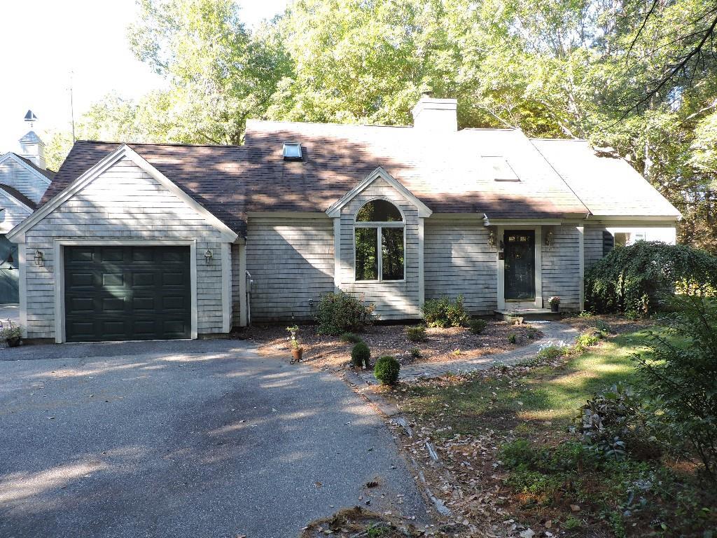 122 Cole Road Kennebunk, ME 04043 - Photo 2 of 34 Photo