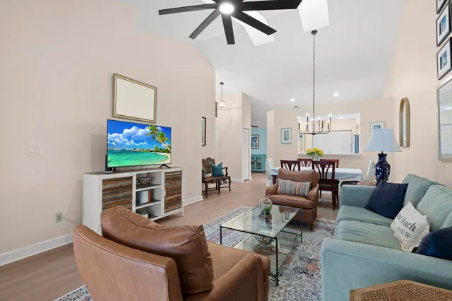 $497,000 | 701 Sea Oats Drive, Unit A4, Juno Beach, FL 33408