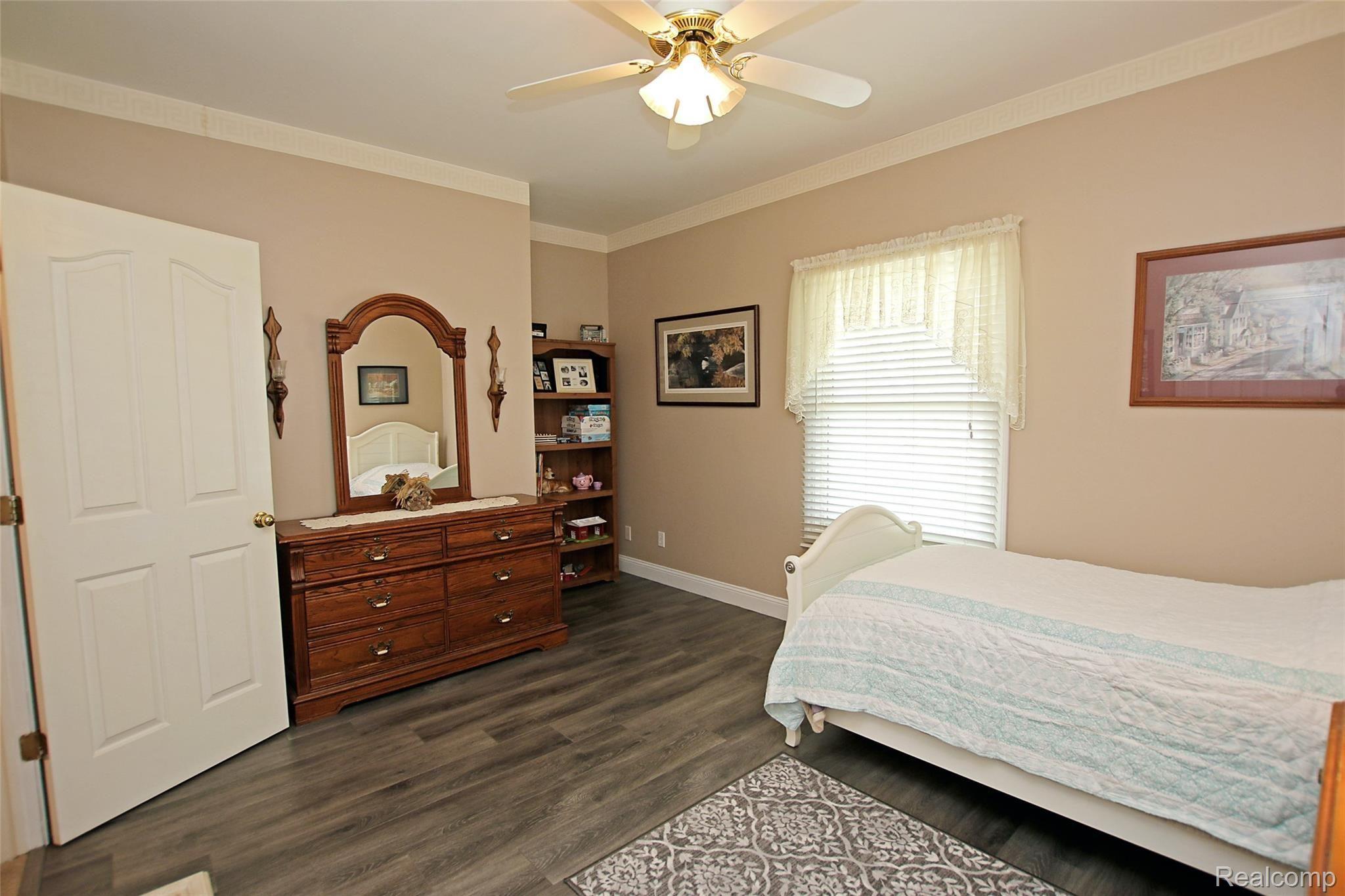 9026 Washburn Road Goodrich, MI 48438 - Photo 39 of 74 39) Bedroom 3.jpg