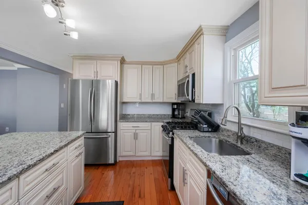 $575,000 | 2 Forge Drive, Nashua, NH 03060