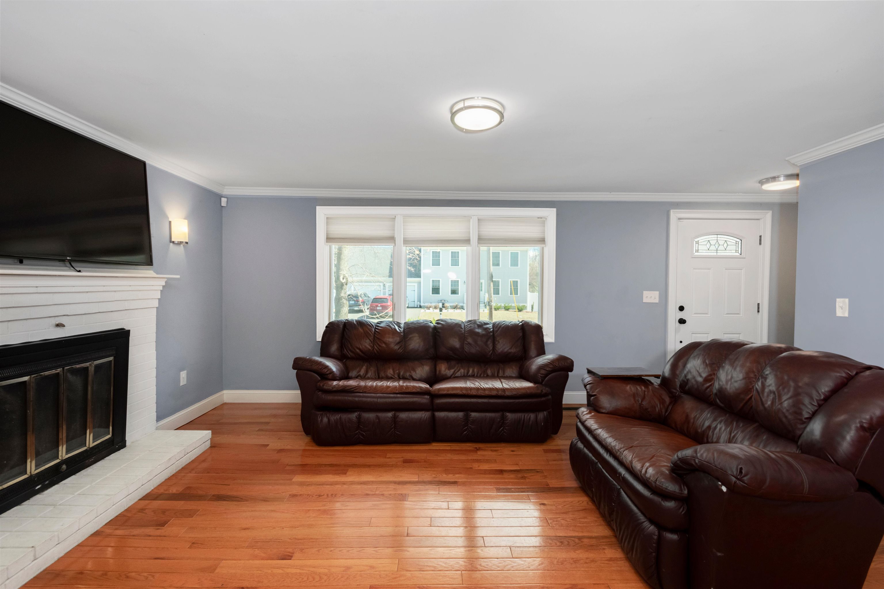 2 Forge Drive Nashua, NH 03060 - Photo 5 of 39